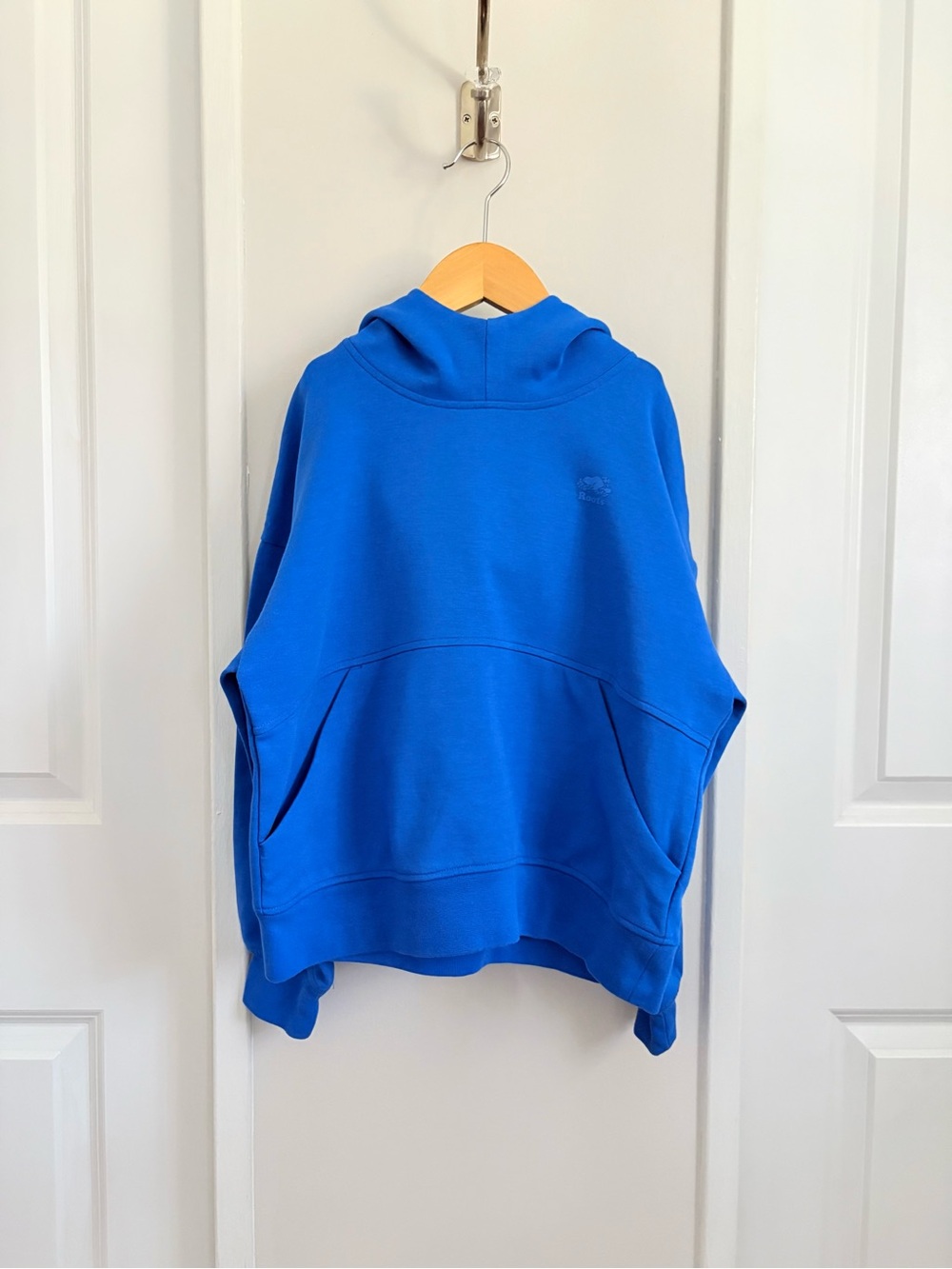 Roots Kids Boys Cobalt Blue Oversized Hoodie Size 7–8 NWOT